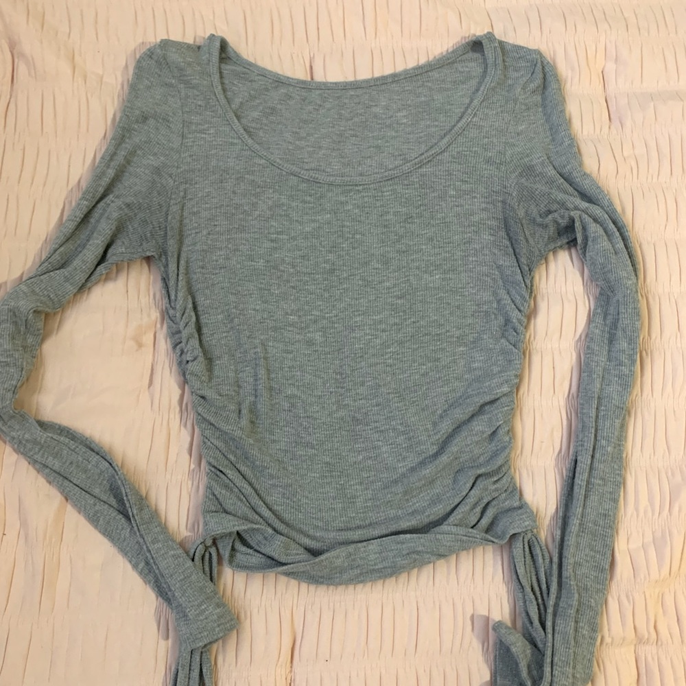 Grey fitted shirt